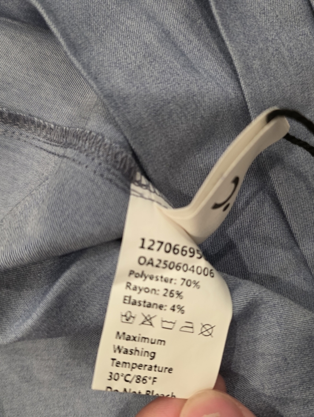 COMMENSE Metal Button Halter Neck Pleated Dress Supersoft Light Blue Medium NWT - Picture 9 of 12